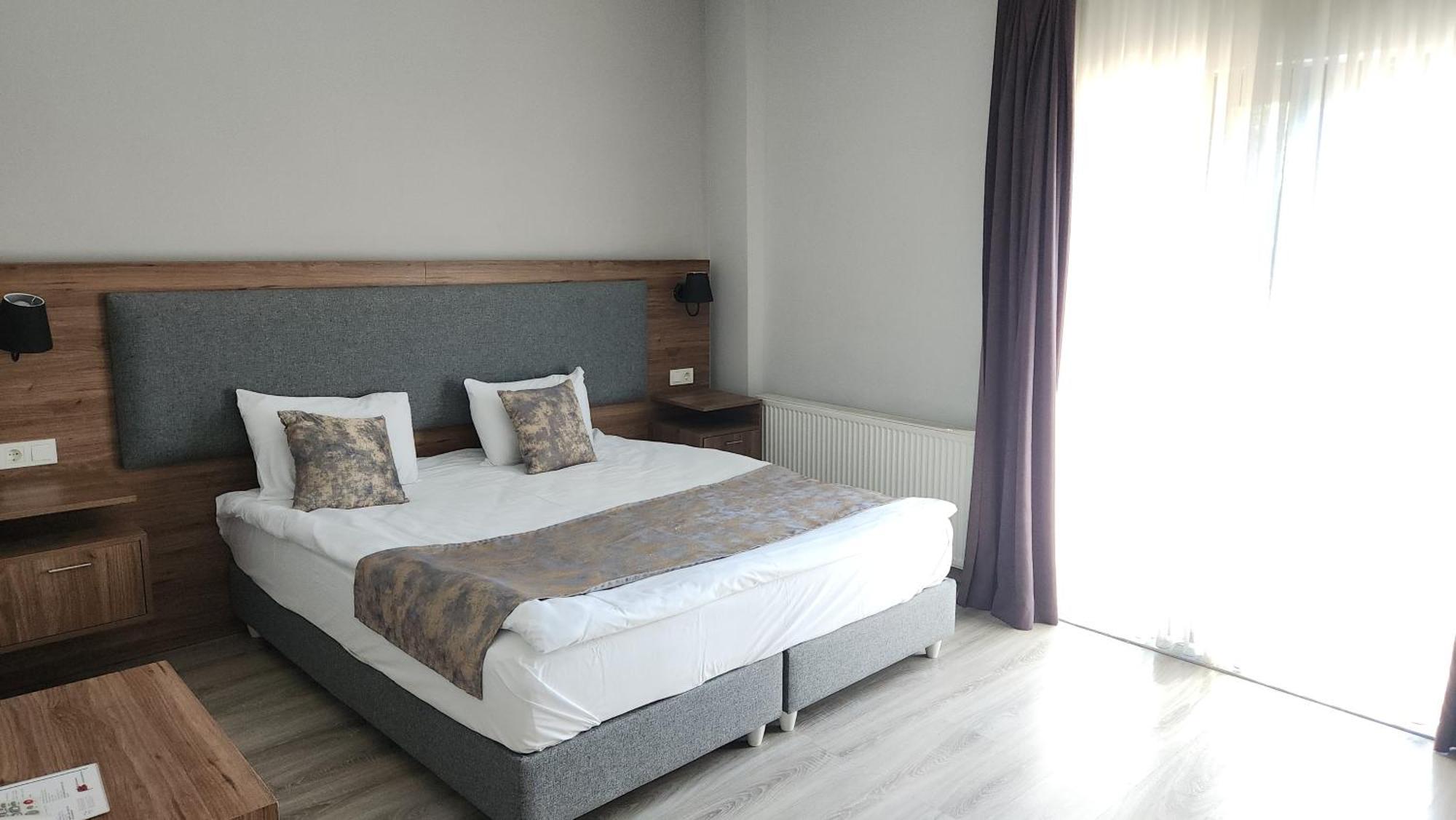 Hbs Polonezkoy Life & Garden Hotel Истанбул Екстериор снимка